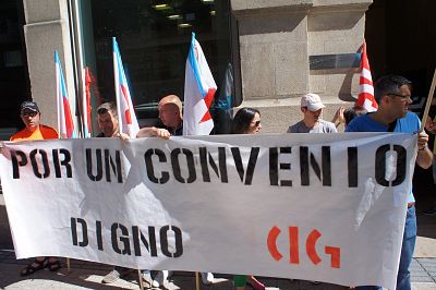 2016 06 21 FolgaConvenioAmbuibericaVigo02.JPG